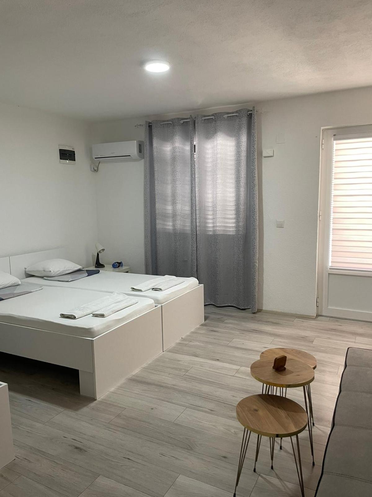 Tiki Apartments Gevgelija Exterior foto